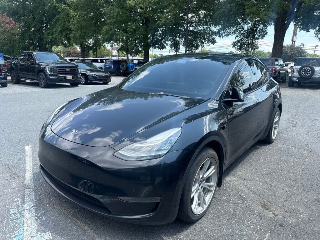 2022 TESLA Model Y