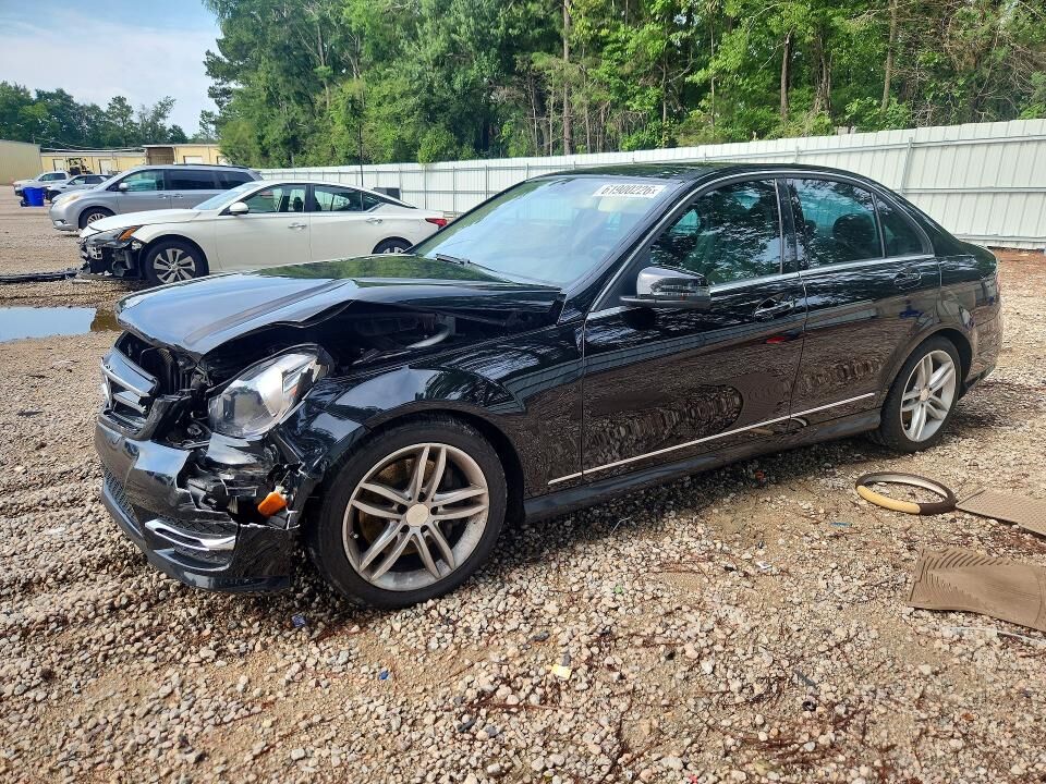 2014 MERCEDES-BENZ C-Class