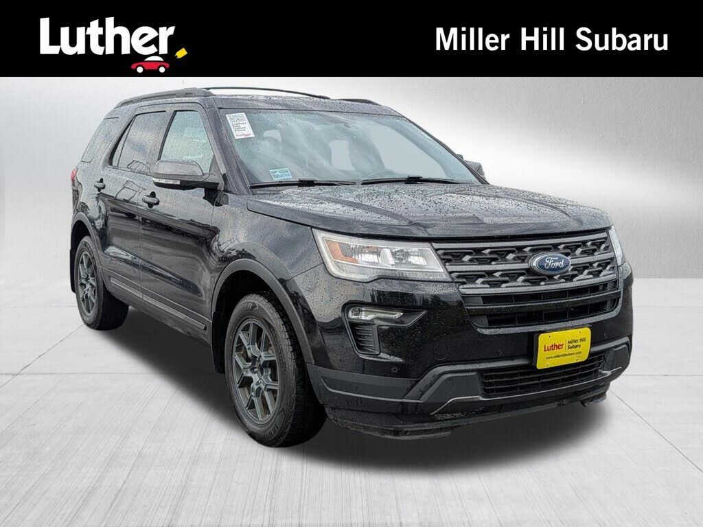 2018 FORD Explorer