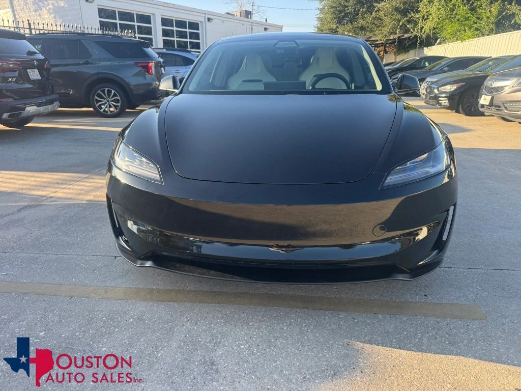 2024 TESLA Model 3