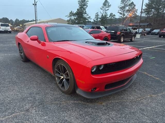 2016 DODGE Challenger