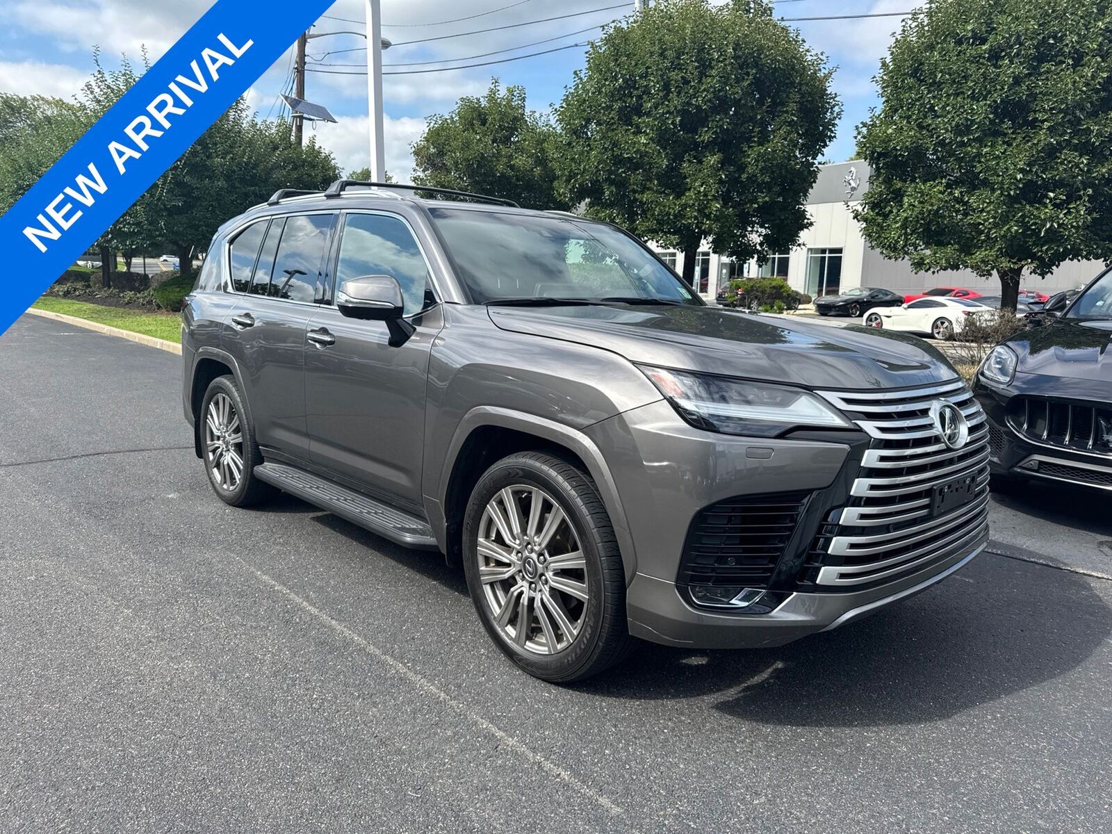 2022 LEXUS LX