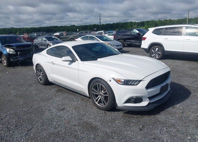 2017 FORD Mustang