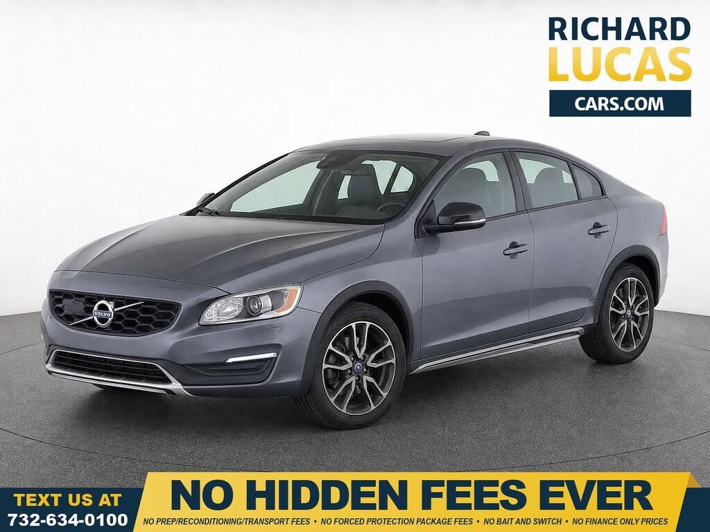 2017 VOLVO S60 Cross Country