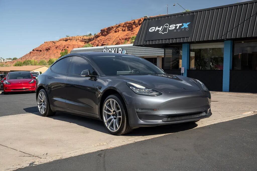 2018 TESLA Model 3
