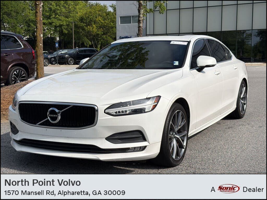 2019 VOLVO S90