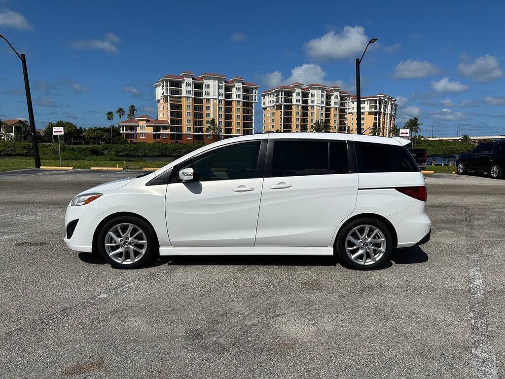 2013 MAZDA Mazda5