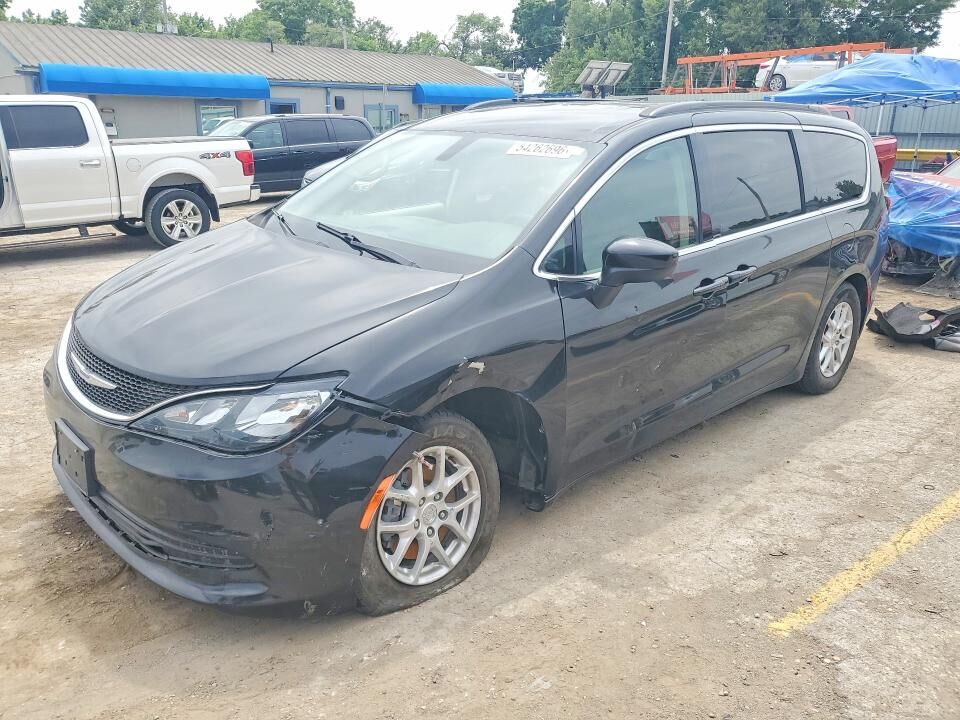 2020 CHRYSLER Voyager