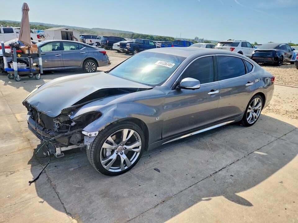 2015 INFINITI Q70L