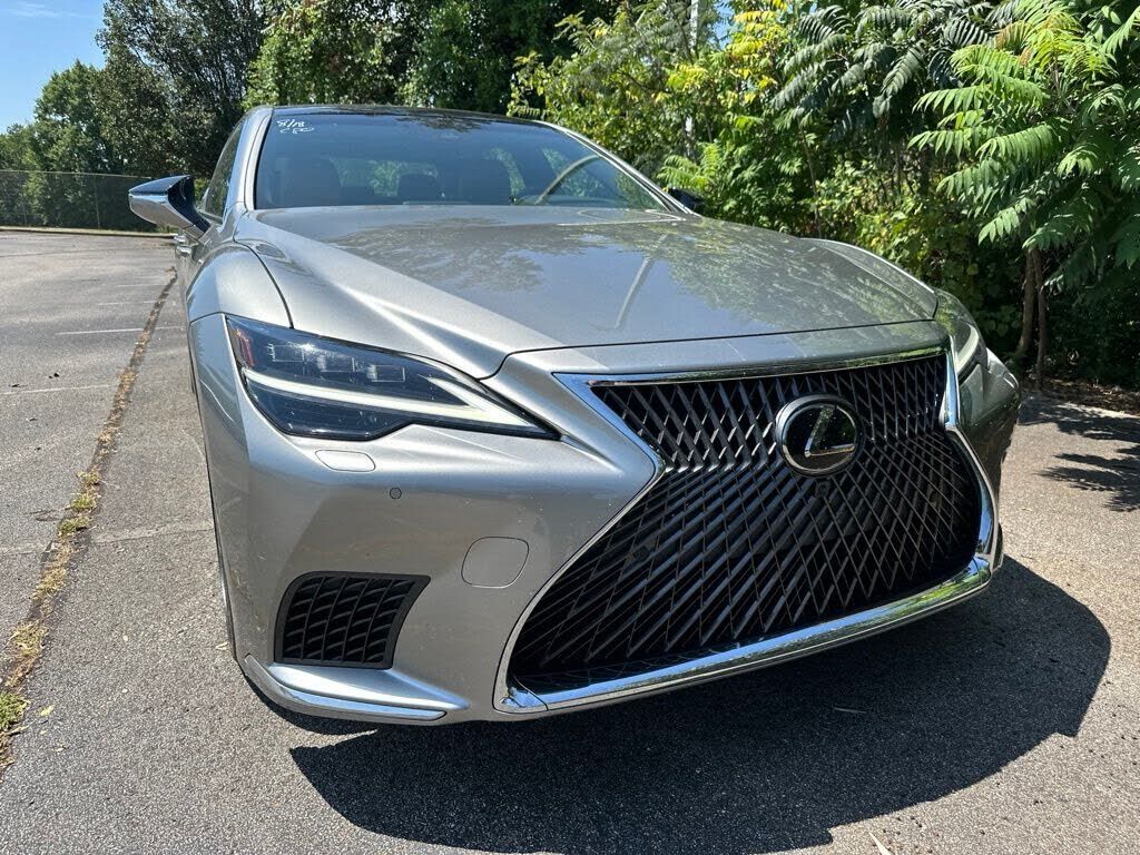 2023 LEXUS LS