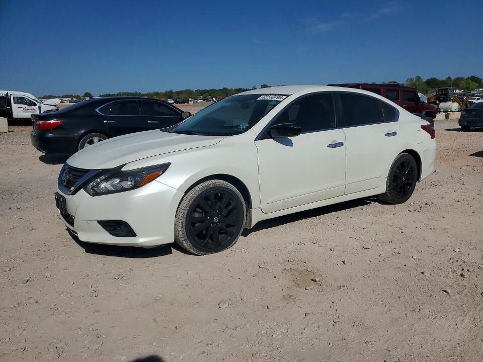 2017 NISSAN Altima