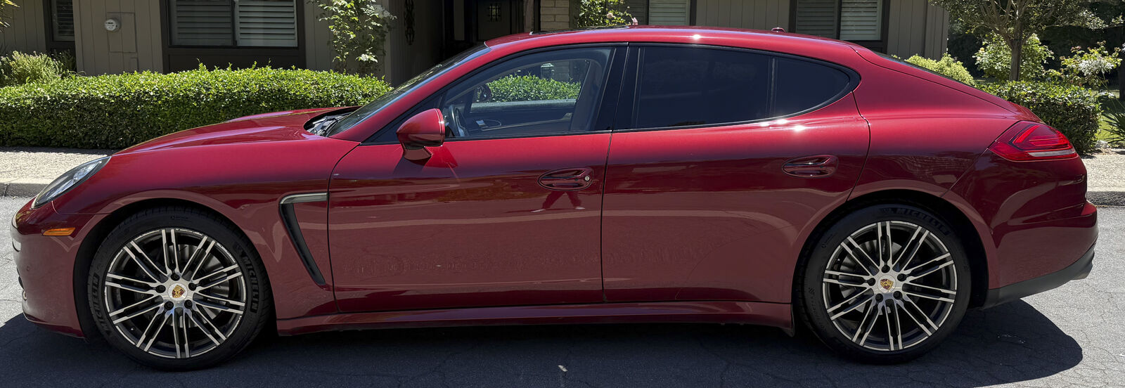 2016 PORSCHE Panamera