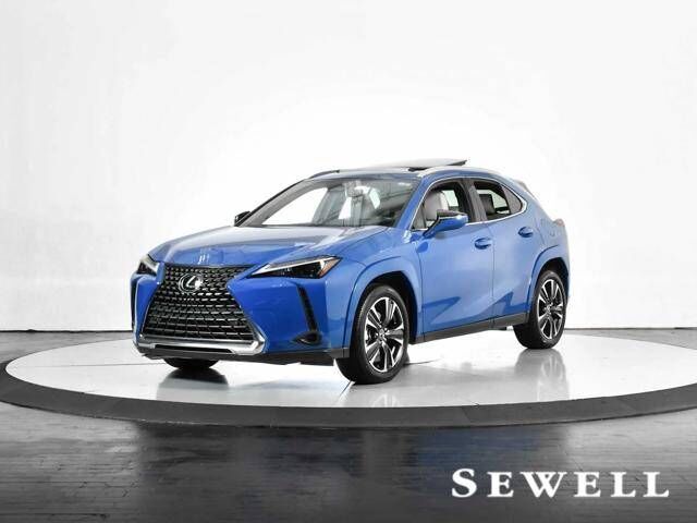2025 LEXUS UX