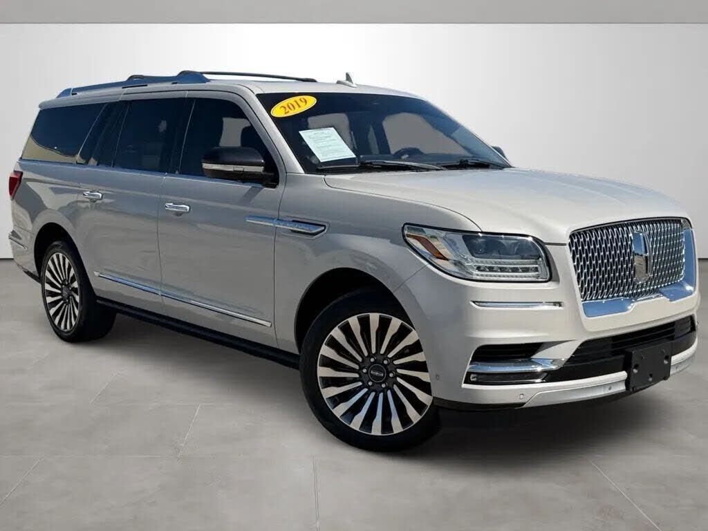 2019 LINCOLN Navigator L