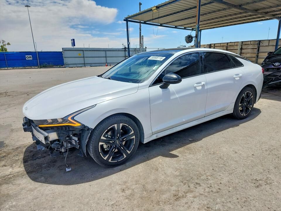 2022 KIA K5