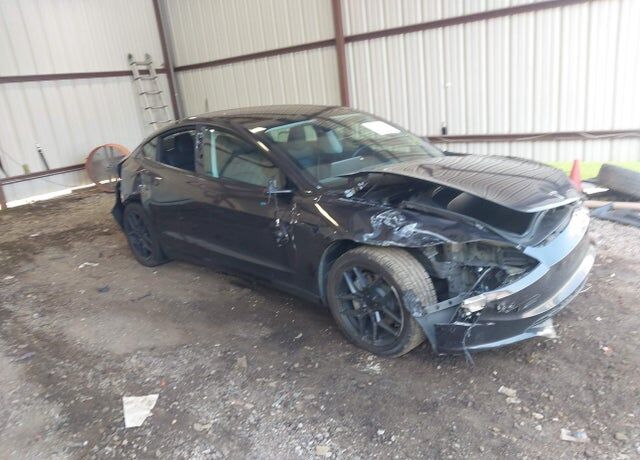 2024 TESLA Model 3
