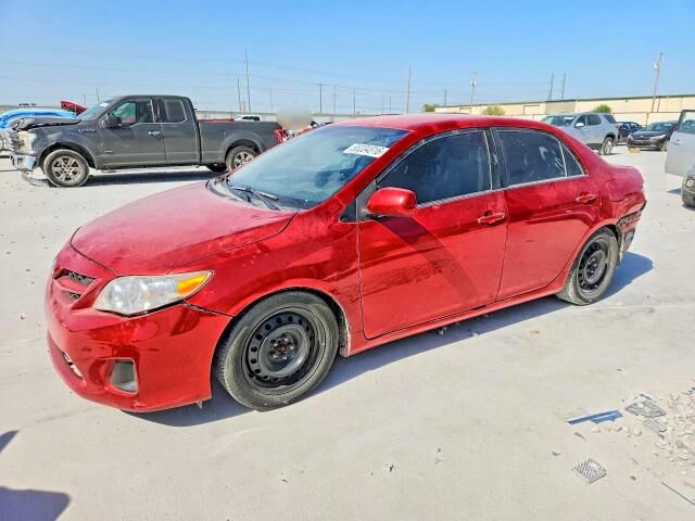 2013 TOYOTA Corolla
