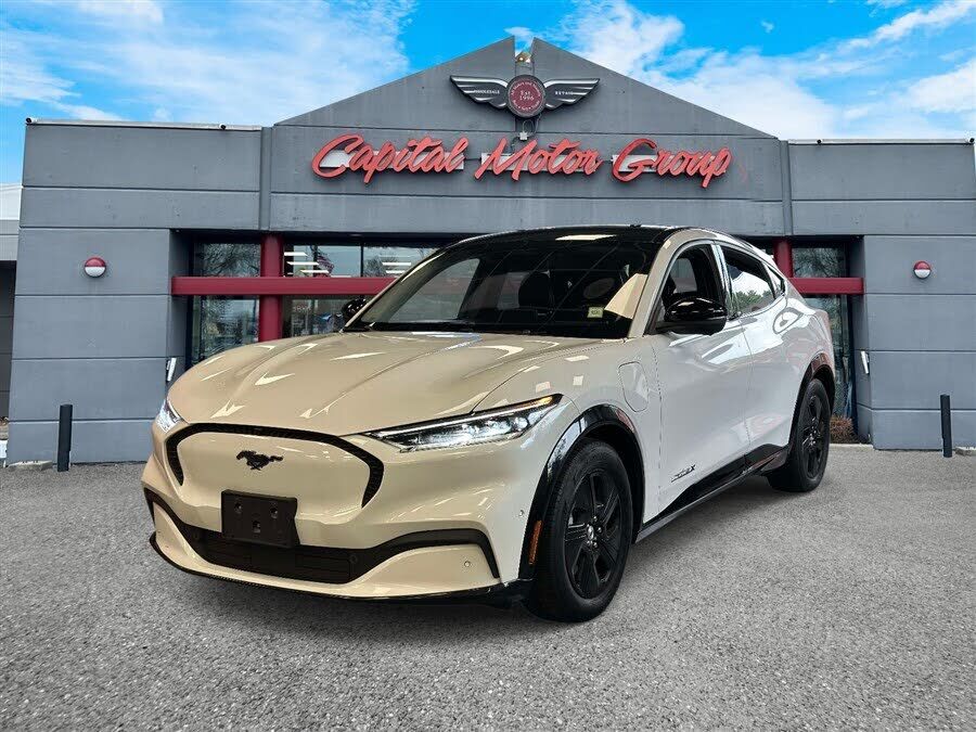 2021 FORD Mach-E