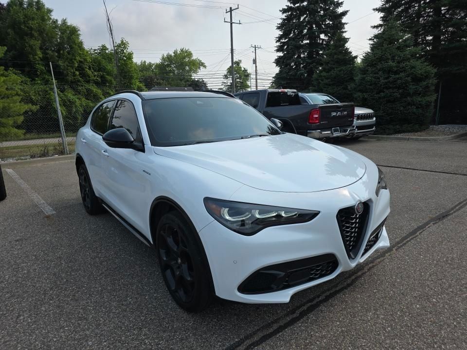 2024 ALFA ROMEO Stelvio