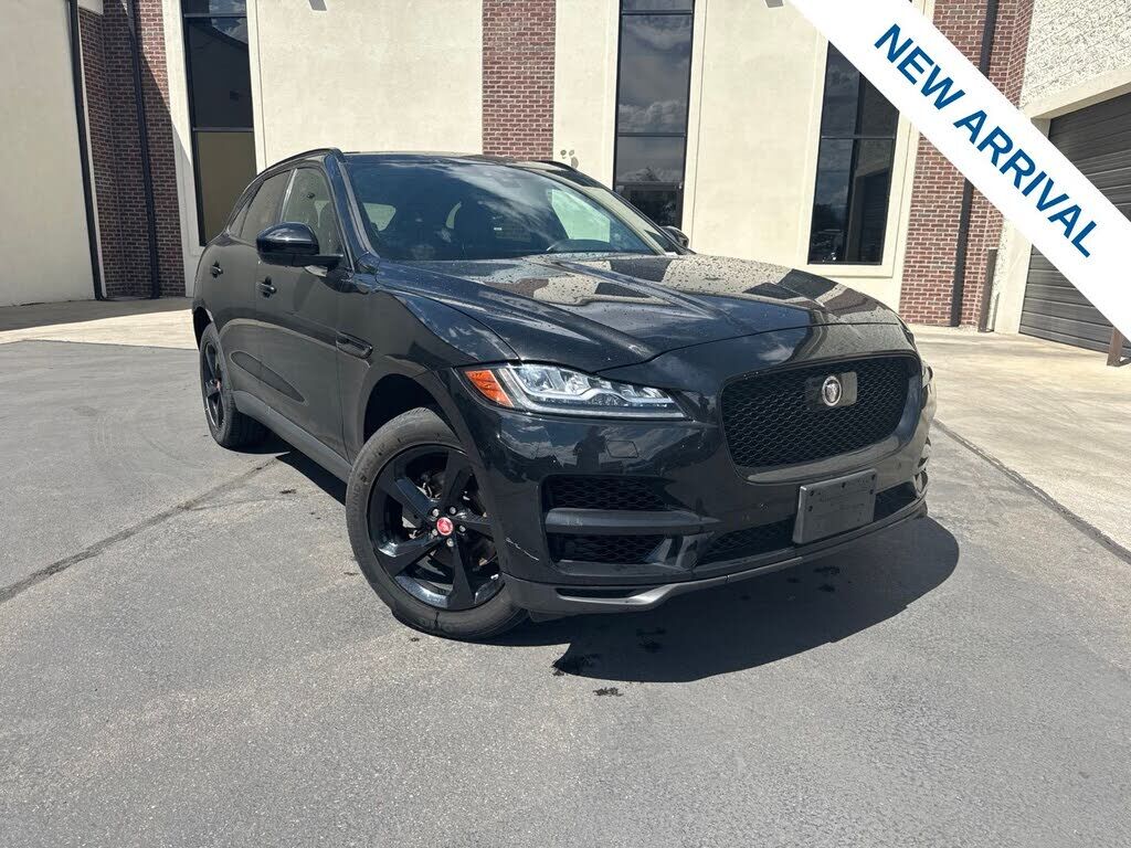 2019 JAGUAR F-Pace