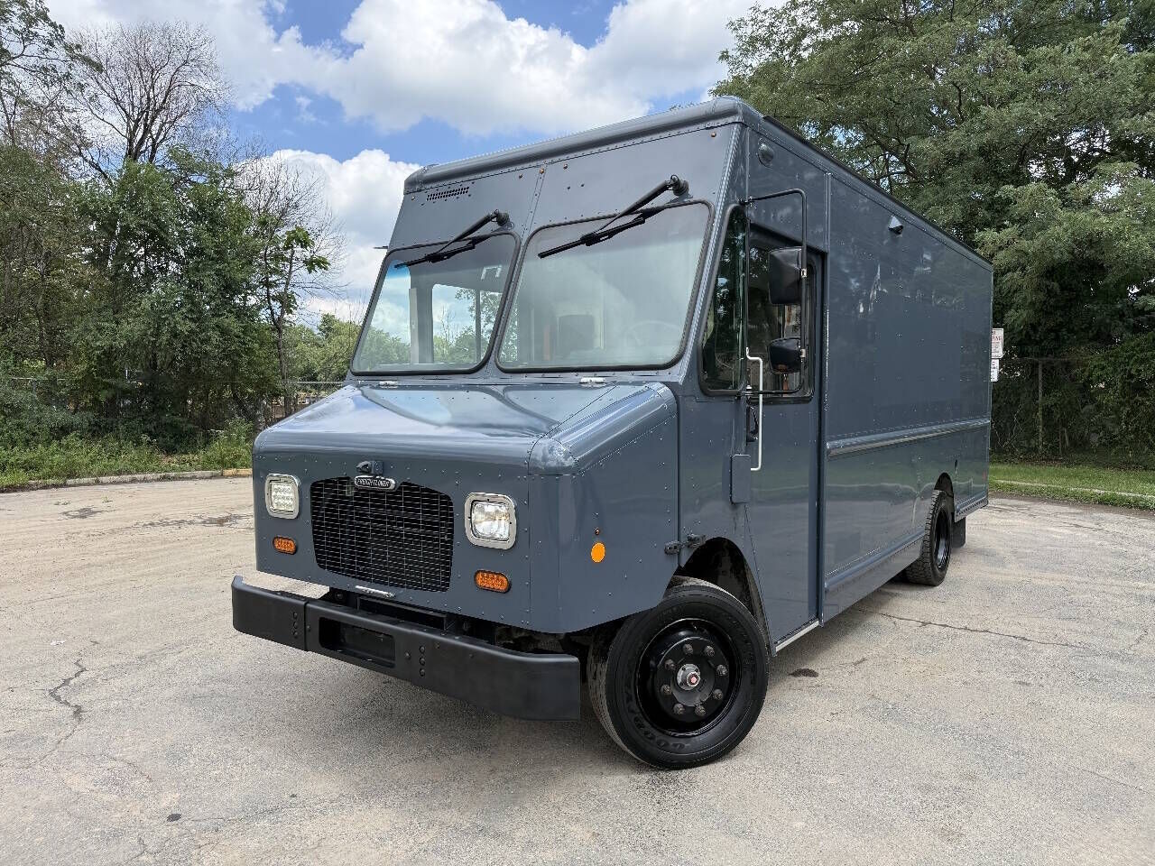 2020 FREIGHTLINER MT 45G Front Gasoline Engine Walk in Van Chassis