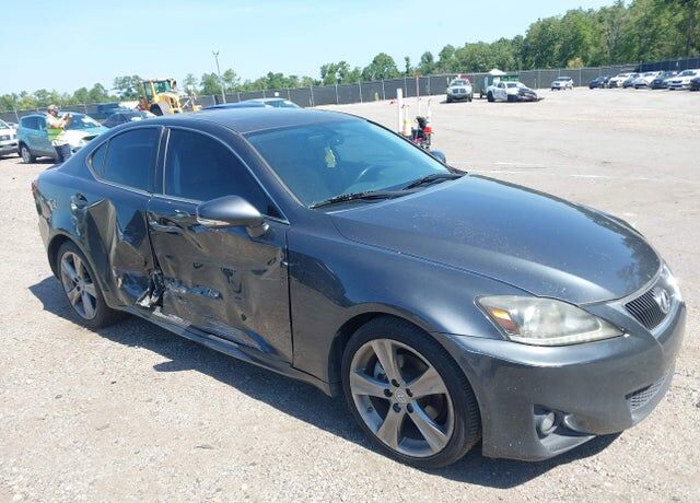 2011 LEXUS IS