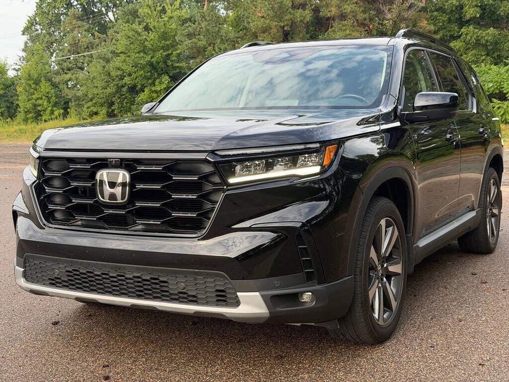 2025 HONDA Pilot