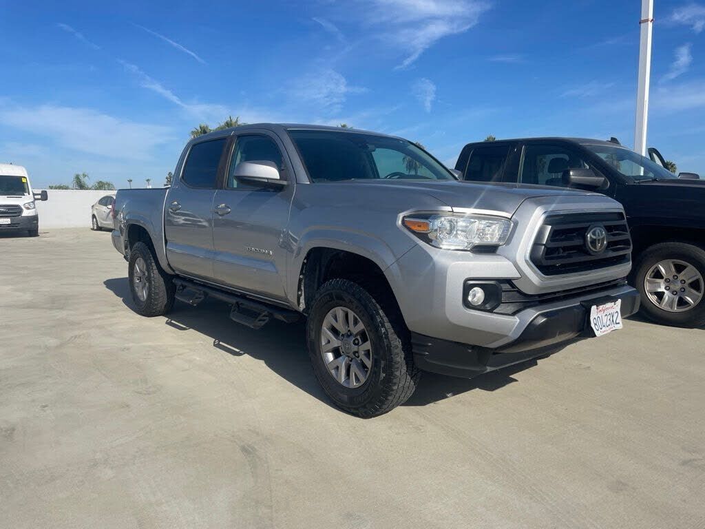 2020 TOYOTA Tacoma