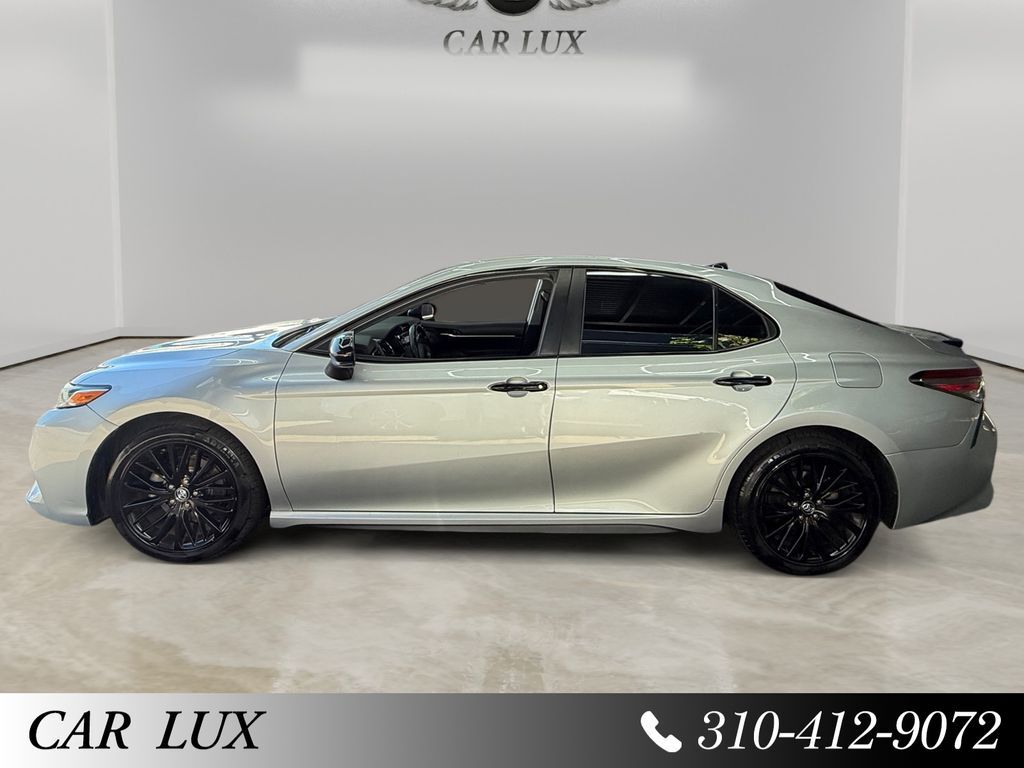 2019 TOYOTA Camry