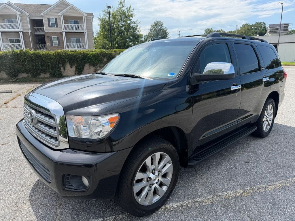 2012 TOYOTA Sequoia