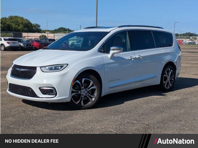 2022 CHRYSLER Pacifica