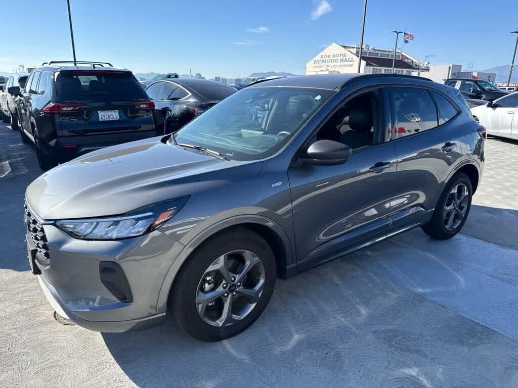 2024 FORD Escape