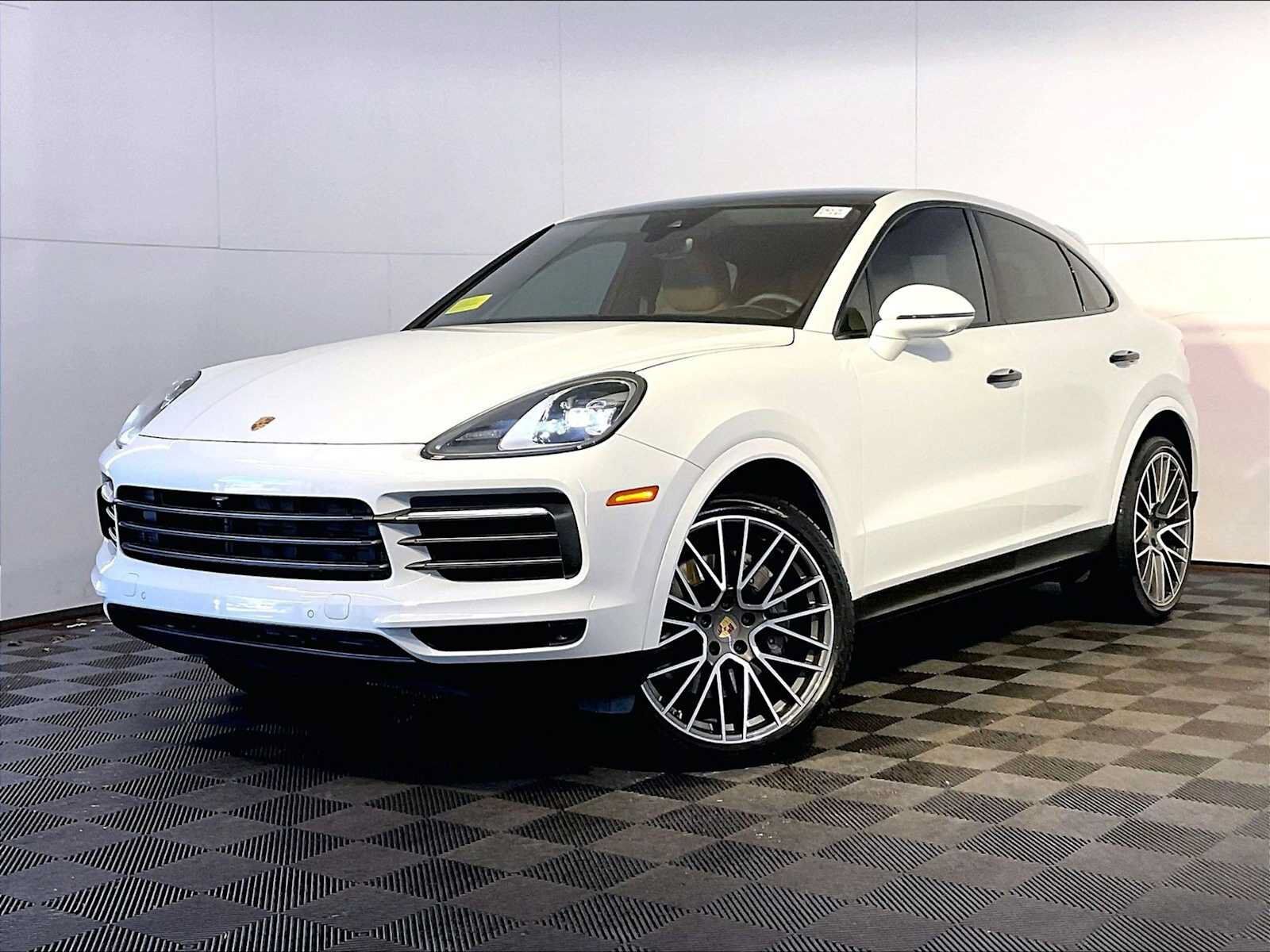2023 PORSCHE Cayenne