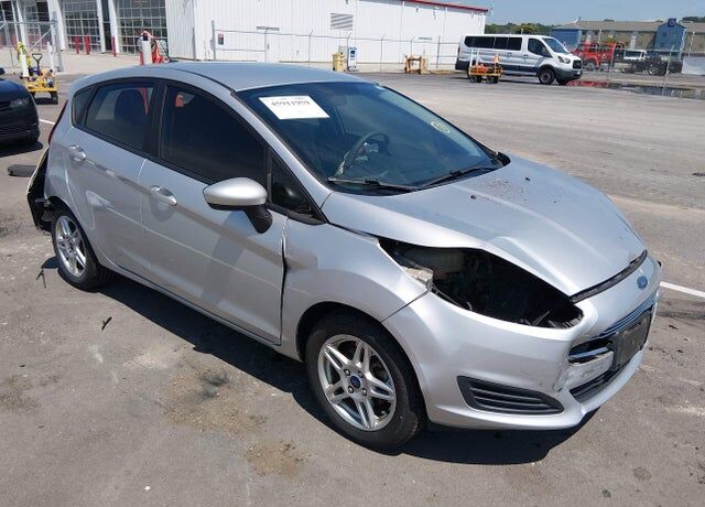 2017 FORD Fiesta