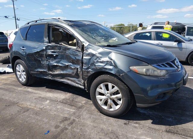 2011 NISSAN Murano
