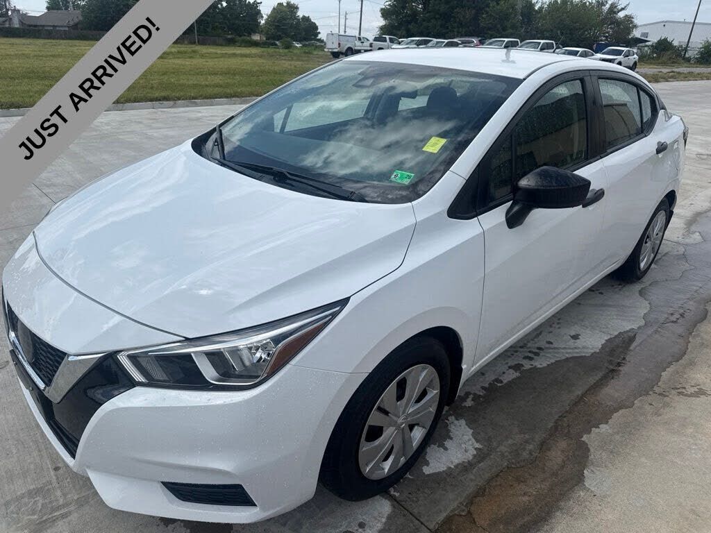 2020 NISSAN Versa