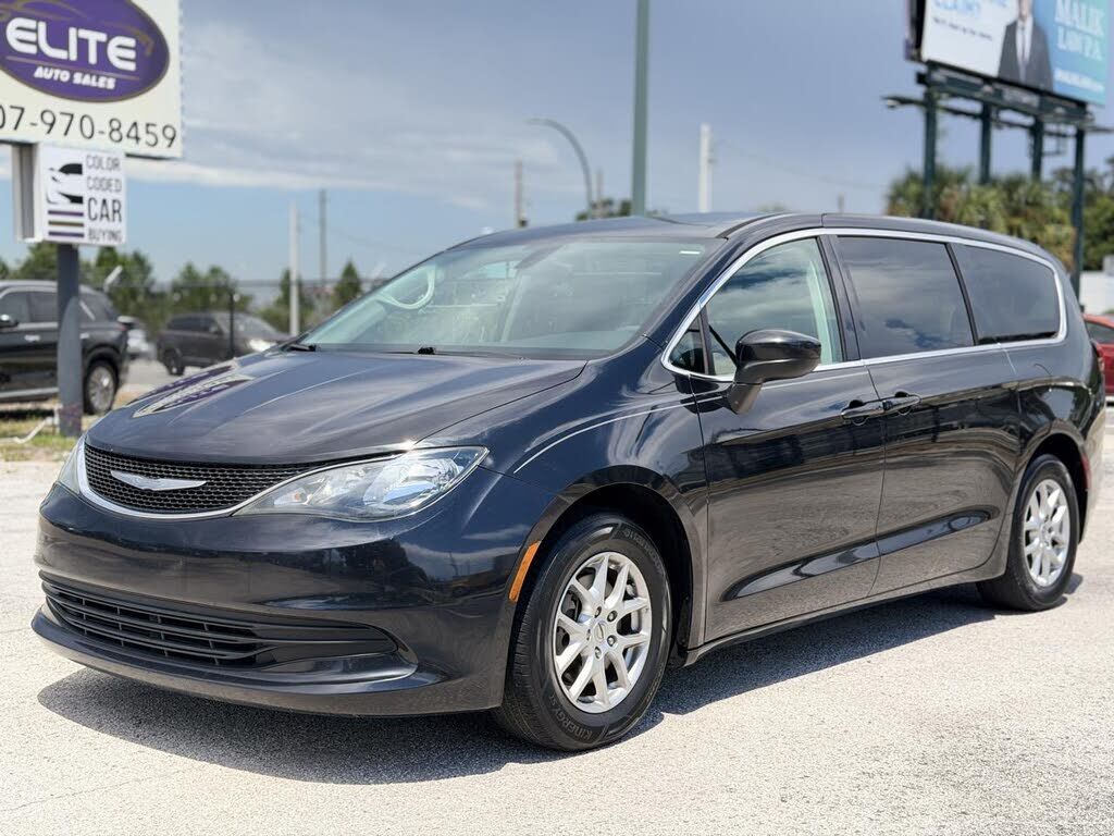 2017 CHRYSLER Pacifica