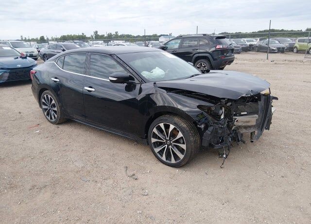 2016 NISSAN Maxima
