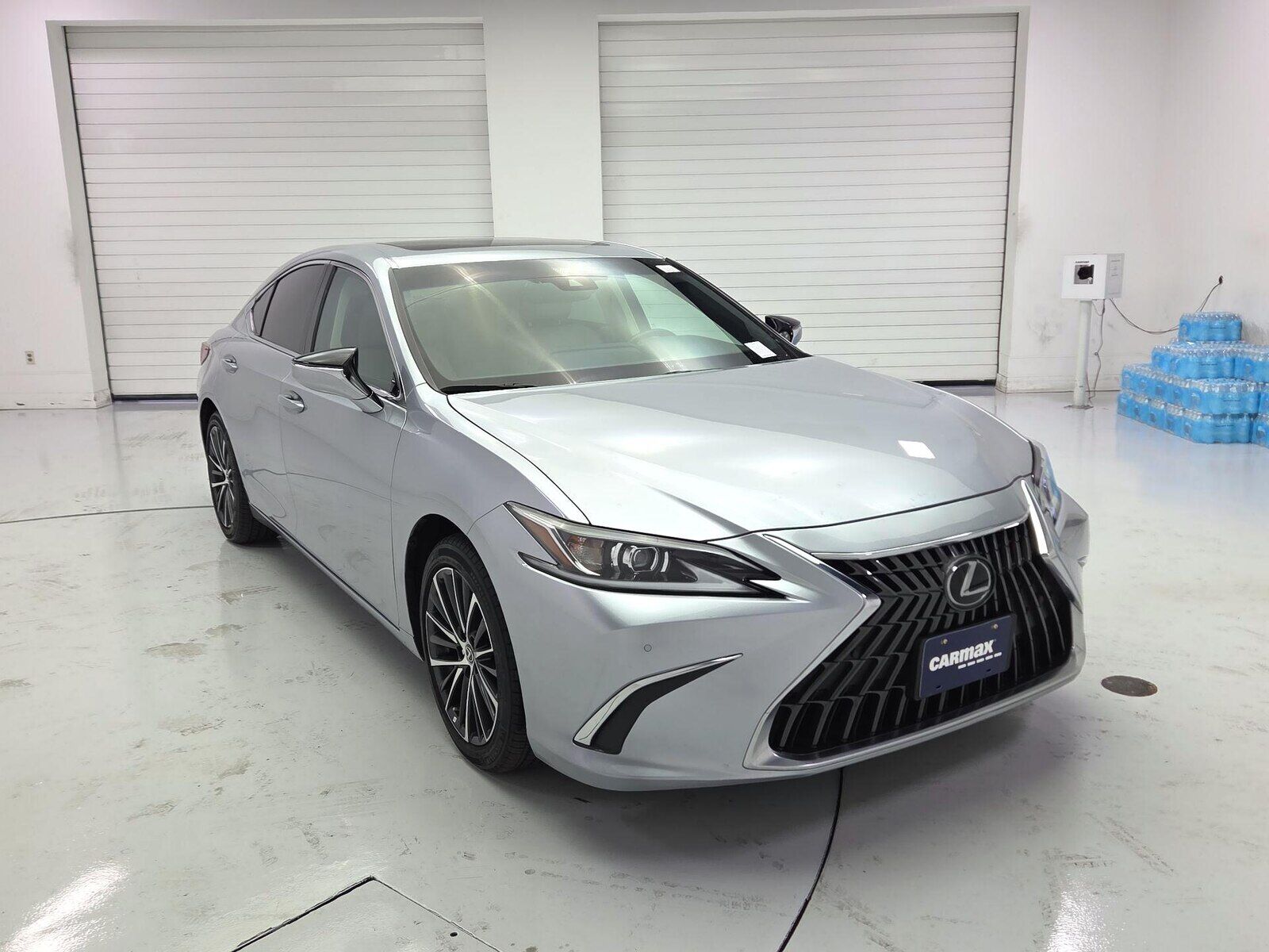 2025 LEXUS ES