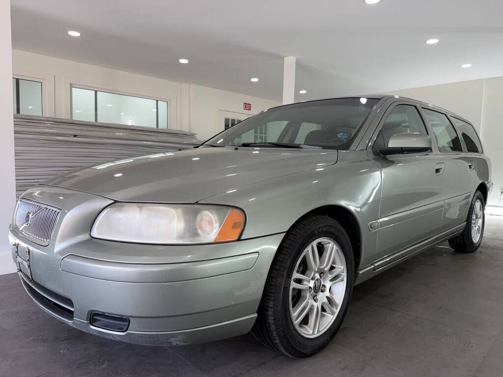 2006 VOLVO V70