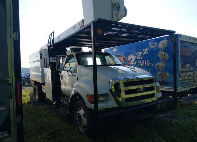 2011 FORD F-750