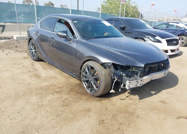 2025 LEXUS IS
