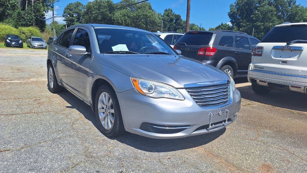 2013 CHRYSLER 200