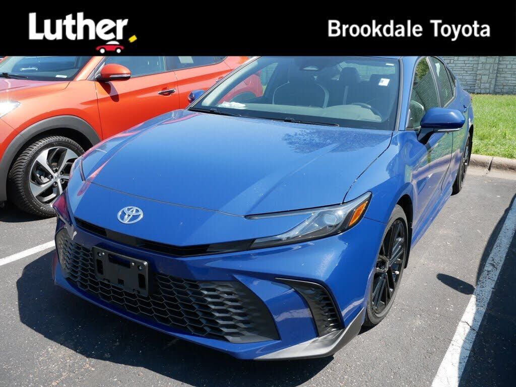 2025 TOYOTA Camry
