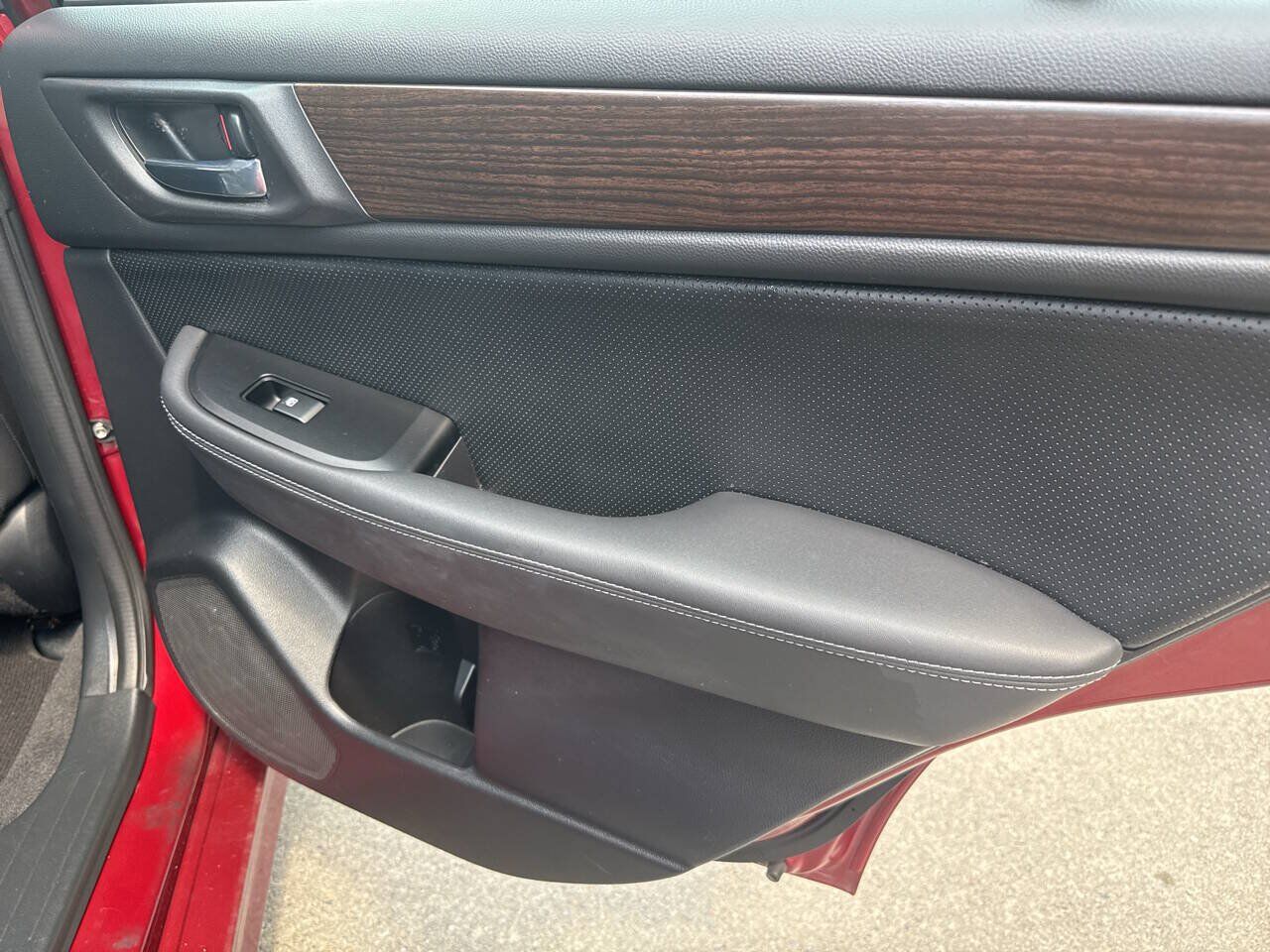 2015 SUBARU Legacy