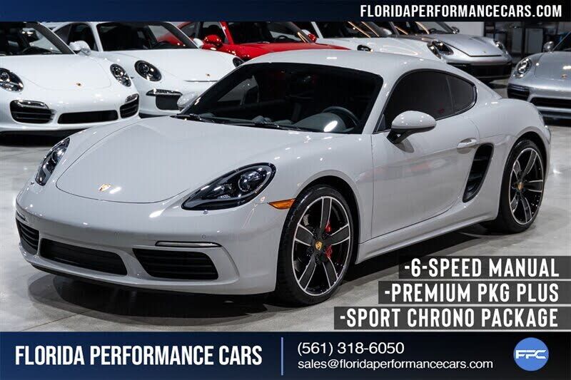 2019 PORSCHE 718