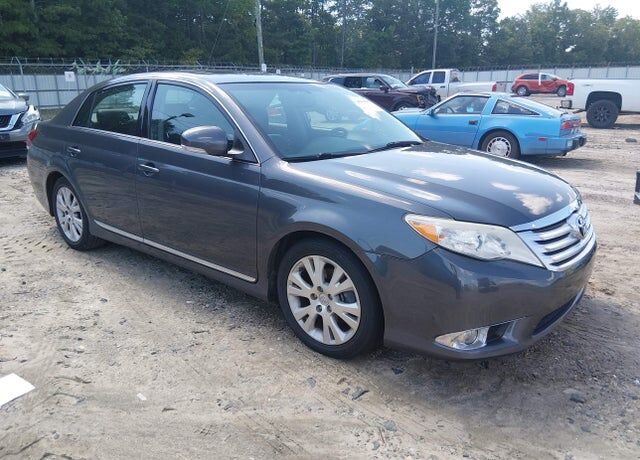 2012 TOYOTA Avalon