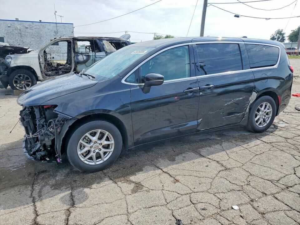 2023 CHRYSLER Pacifica