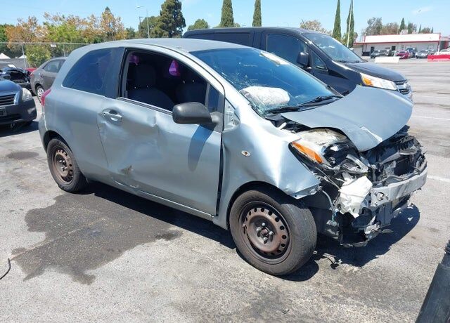 2010 TOYOTA Yaris