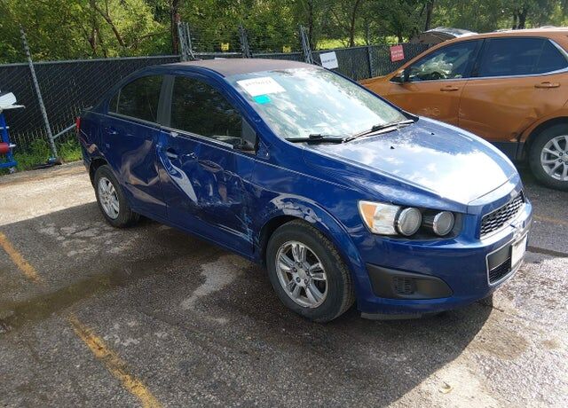 2013 CHEVROLET Sonic